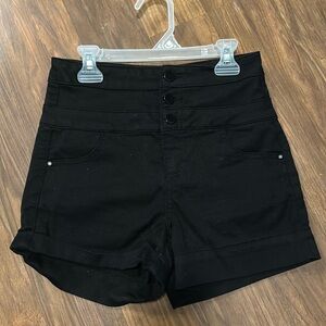 Black Tinseltown high rise shorts. Size 1